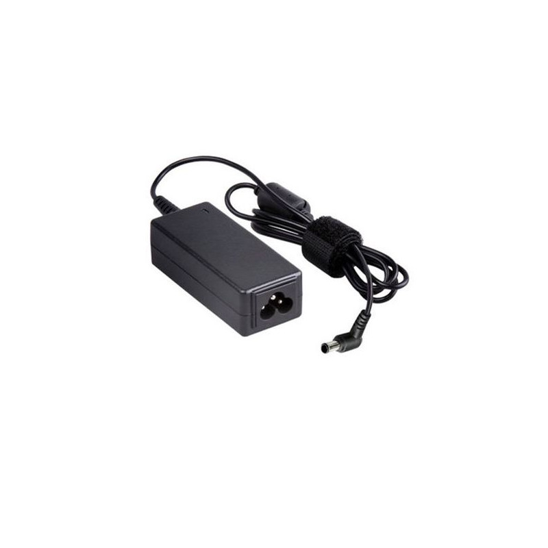 FUJITSU AC Adapter 19V/65W w/o Cable