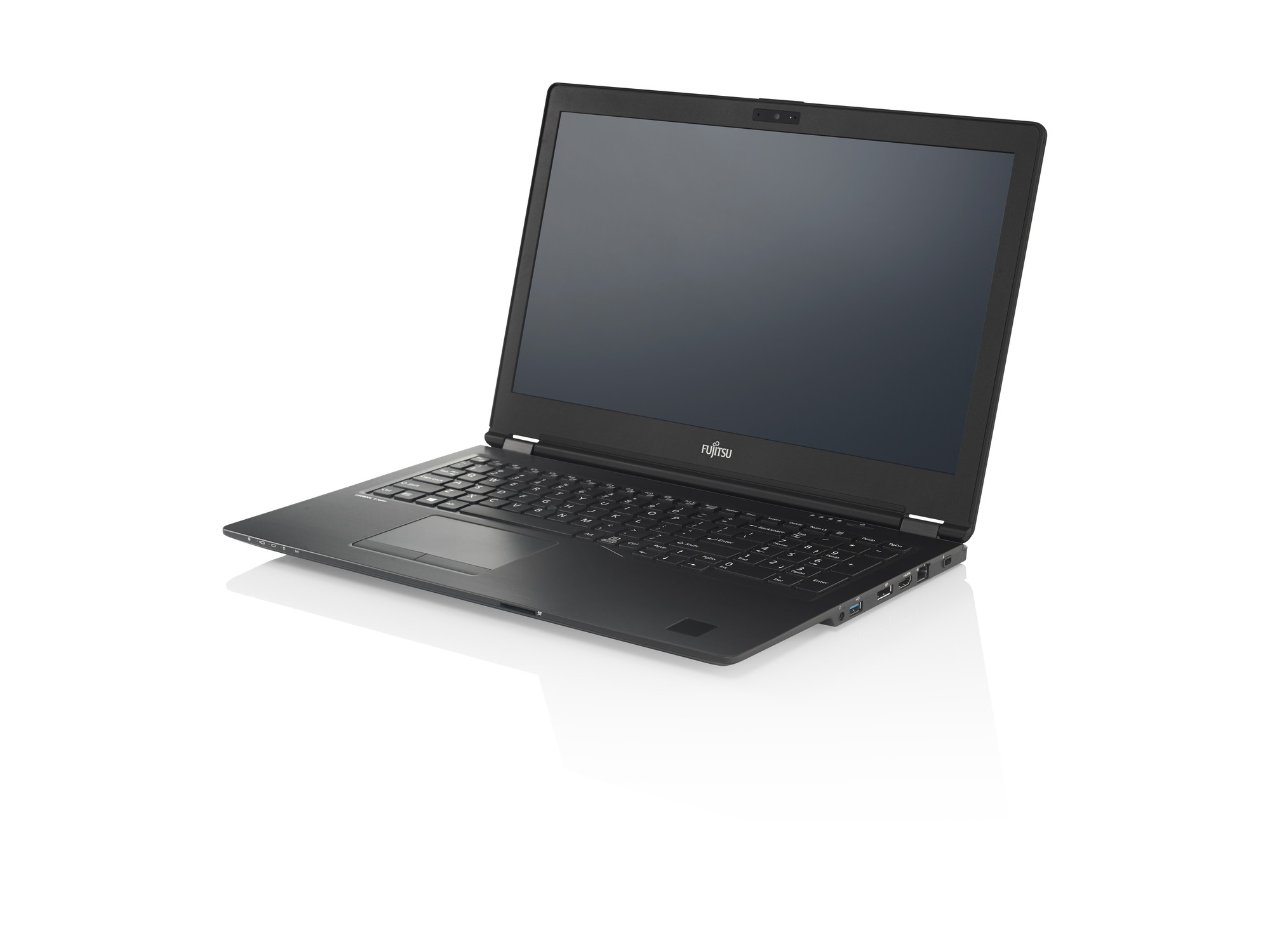 Czarny laptop Fujitsu LIFEBOOK U757 w ujęciu pod kątem, z otwartą pokrywą i widocznymi portami z prawej strony.